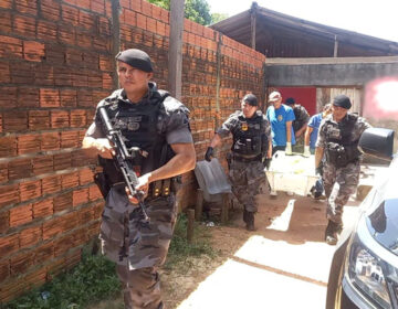 Após tentar fazer reféns, pistoleiro de facção morre em confronto com o Bope