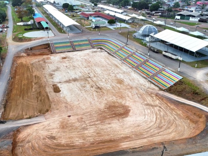 Nova arena de shows e rodeios da 53ª Expofeira