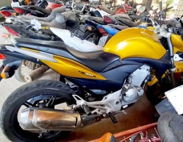 Motos furtadas do ‘curral’ do Detran foram anunciadas no Facebook