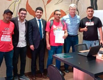 Salário, café da manhã e cesta: empresa recua e rodoviários suspendem greve