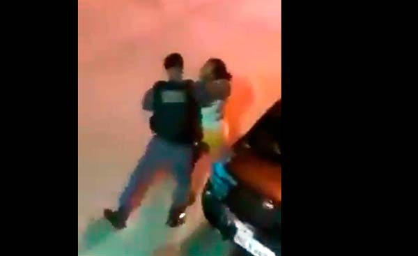 Policial é condenado por agressão a professora, mas pena é suspensa