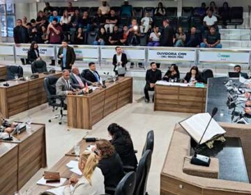 Para reduzir desgaste, CMM altera proposta que aumenta despesas com vereadores
