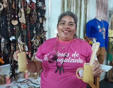 Artesã reaproveita materiais e cria peças para vender na 2ª ExpoAgro de Tartarugalzinho