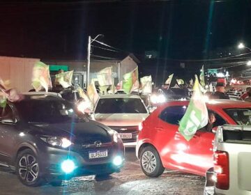 Furlan comemora vitória na Praça Jacy Barata