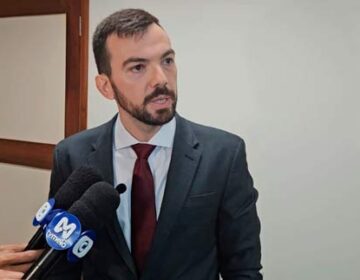 MPT investiga convocações de servidores pelo WhatsApp para reuniões políticas