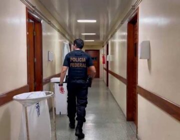Médicos fraudavam escalas de plantão para viajar ao exterior, aponta PF
