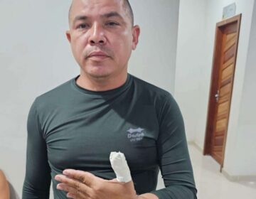 Policial que atirou em mulher durante discussão é solto