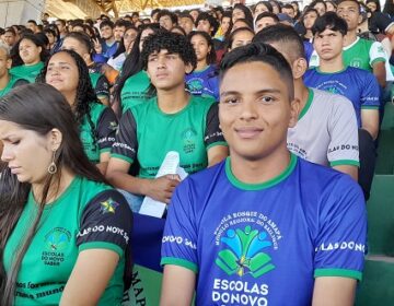 Aluno enfrenta 15 horas de barco para assistir aulão e prestar Enem em Macapá