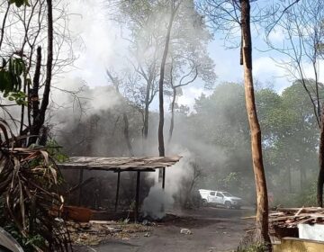 Carvoaria clandestina sufocava moradores com fumaça em Macapá
