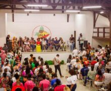 Randolfe entrega nova climatização do Centro de Cultura Negra do Amapá