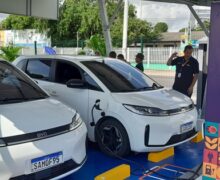 Clécio anuncia isenção de IPVA para carros elétricos durante inauguração do 1º Eletroposto gratuito no Amapá