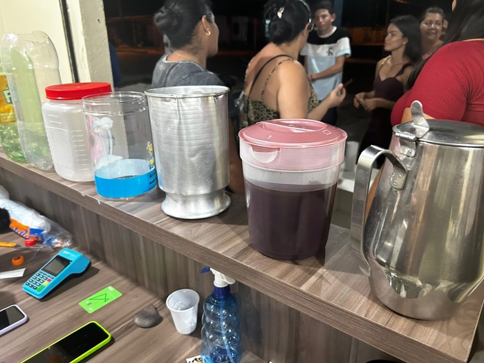 Batedeira de açaí inaugura novo ponto e recorre ao passado para atrair clientes: ‘traga a vasilha’