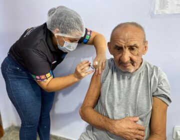 SVS diz que internações por covid estão na média, mas faz alerta