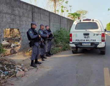 Mulher é espancada por faccionados e salva pela PM