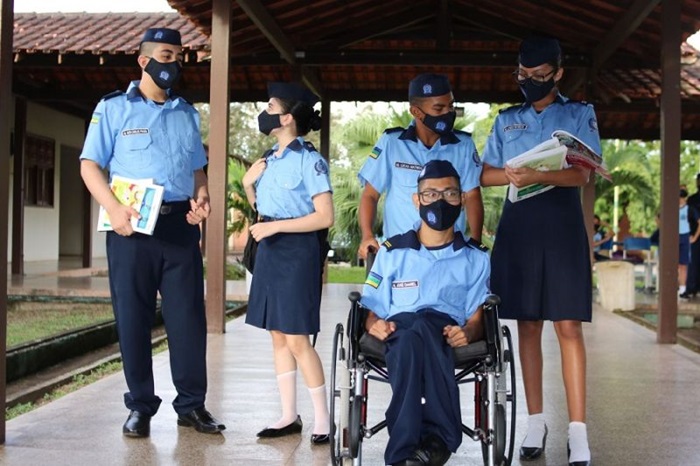 Inicia pré-matrícula em escolas de alta procura no Amapá