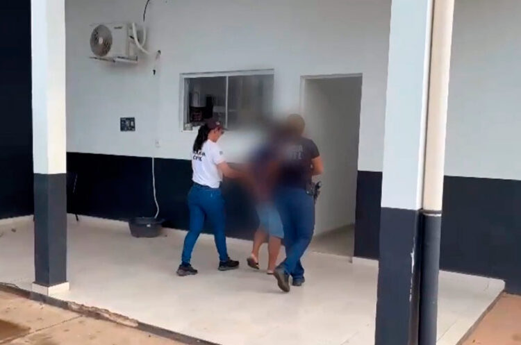 Menina era abusada enquanto brincava com filhas de estuprador