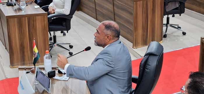 Eleição antecipada da Câmara vira batalha judicial