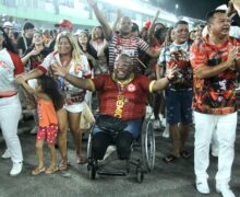 O ‘enredo’ de Rogério: da tragédia em acidente de alegoria ao amor incondicional pelo carnaval