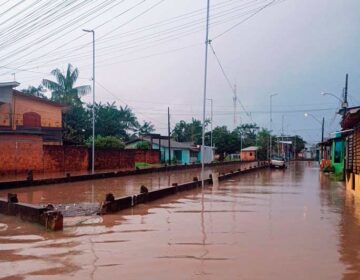 Em Santana, chuva e maré alta deixam quatro bairros no fundo