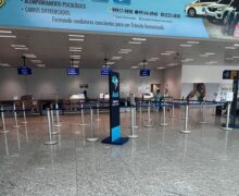 Após confusão em embarque, Azul afirma que passageiros perderam horário de check-in
