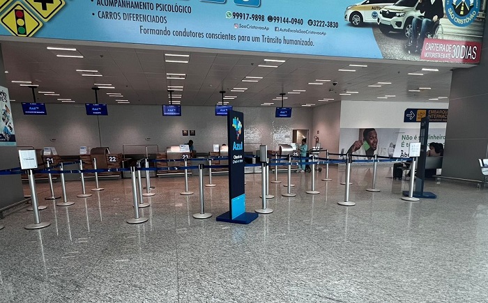 Após confusão em embarque, Azul afirma que passageiros perderam horário de check-in