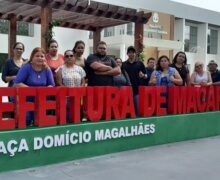 Despejados e com contas atrasadas, trabalhadores da CTMac cobram salários na prefeitura de Macapá