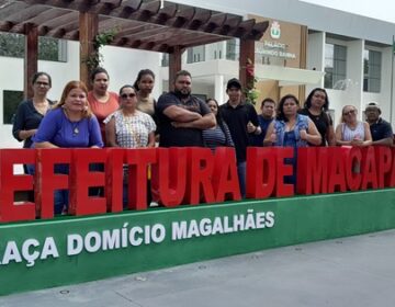 Despejados e com contas atrasadas, trabalhadores da CTMac cobram salários na prefeitura de Macapá