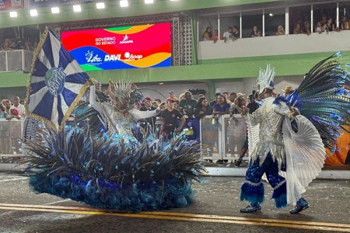 Unidos do Buritizal leva a riqueza cultural ribeirinha para a avenida do samba no Amapá