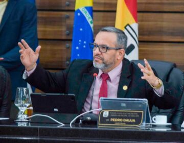 Presidente da Câmara cobra contratação de professores da Educação Especial em Macapá