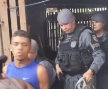 ‘Dono do beco’ xinga policiais após prisão de sobrinho por tráfico de drogas