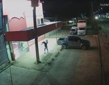 Tranquilamente, ladrão furta máquina de ‘bater’ açaí