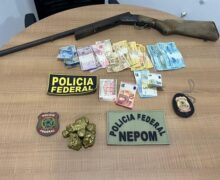 PF prende suspeito que abastecia garimpo ilegal na Guiana com arma, facões e combustível