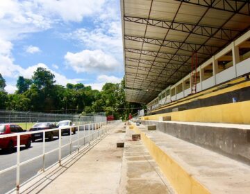 Pentacampeão Cafu participa da inauguração de estádios no Amapá