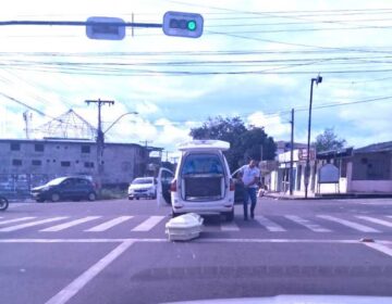 Funerária se pronuncia após caixão cair de carro em Macapá