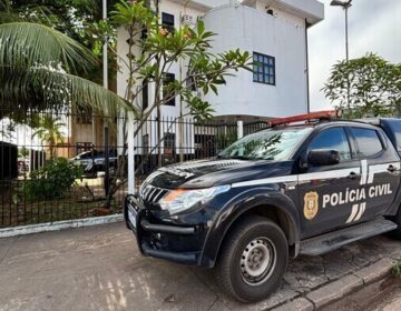 Amarrado e espancado sob acusação de furto, morador de rua é inocente, diz polícia