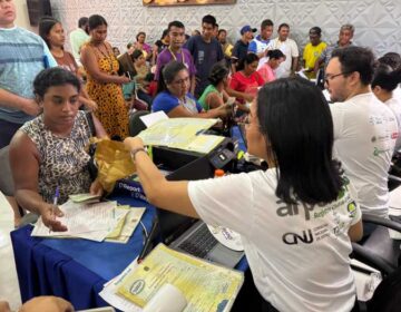 Famílias são atendidas com novos documentos pessoais após enchente em Tartarugal
