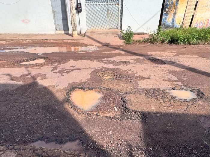 Vereador pede que técnico da CMM confira qualidade do asfalto aplicado em Macapá