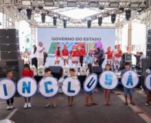 Estado entrega nova escola para comemorar 1 ano do Residencial Vila dos Oliveiras