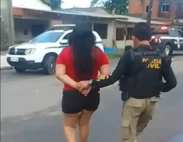 Com ‘meninos da bola’ em casa, mãe de adolescente morto em ação policial é presa