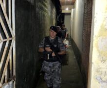 Usando joias roubadas, foragido por homicídio morre em confronto com o Bope