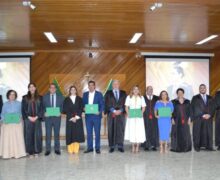 Entenda porque a posse dos novos deputados pode demorar meses