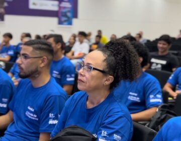 ‘Sempre gostei, mas não tinha oportunidade’, diz aluna em curso para eletricista