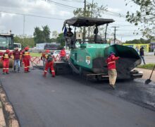 Rodovia JP recebe novo asfalto e deve ser concluída até o fim do ano, dizem secretários