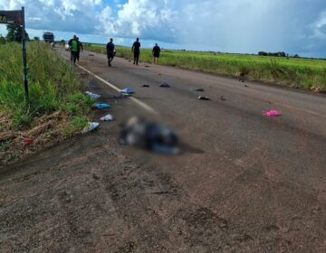 Colisão com 4 motocicletas deixa 1 morto e 4 feridos