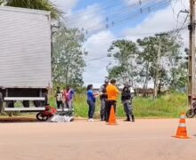 Motociclista morre após bater em carreta estacionada em rodovia estadual