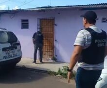 Filho é preso em flagrante por manter mãe de 69 anos trancada e sozinha em casa