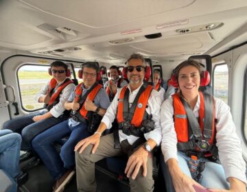 Clécio e Randolfe embarcam em navio sonda da Petrobras a caminho da costa do Amapá