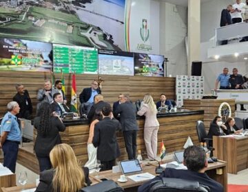 Câmara de Macapá instaura comissão processante contra prefeito após agressões a jornalistas