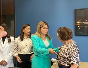 Aline admite chance de deixar mandato para seguir na Assistência Social do governo