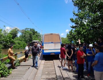 Depois horas de trânsito parado após colisão, fluxo é liberado na Ponte do Anauerapucu